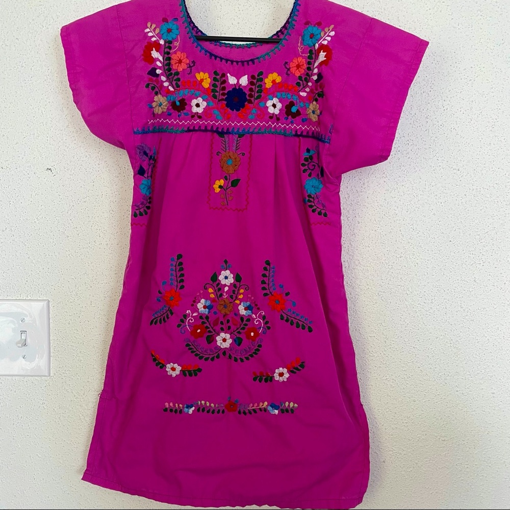 Child’s fuchsia Mexican embroidered dress!